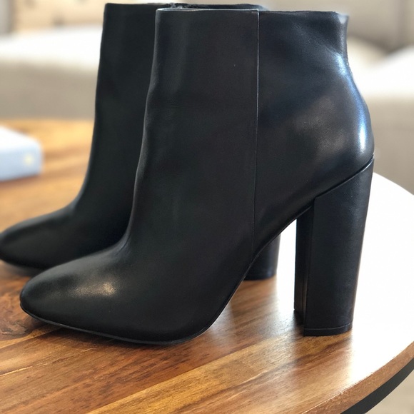 ALDO high heel leather ankle boots. EU 40/US9 - Picture 2 of 4